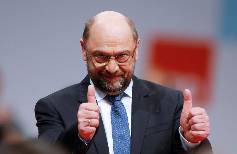 El SPD de Martin Schulz aprueba abrir diálogo con el partido conservador de Merkel para intentar formar gobierno