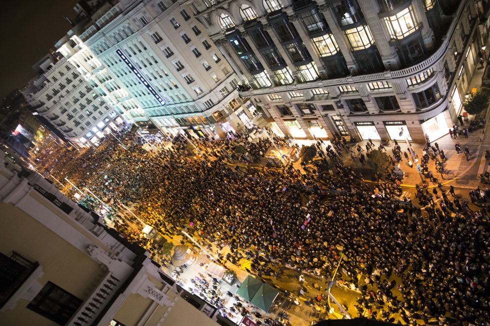 La marcha a su paso por la Gran Vía de Madrid La marcha a su paso por la Gran Vía de Madrid
