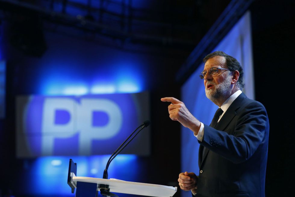 El ex presidente del PP, Mariano Rajoy, durante su intervención en la celebración del Congreso Nacional del Partido Popular, hoy en Madrid.