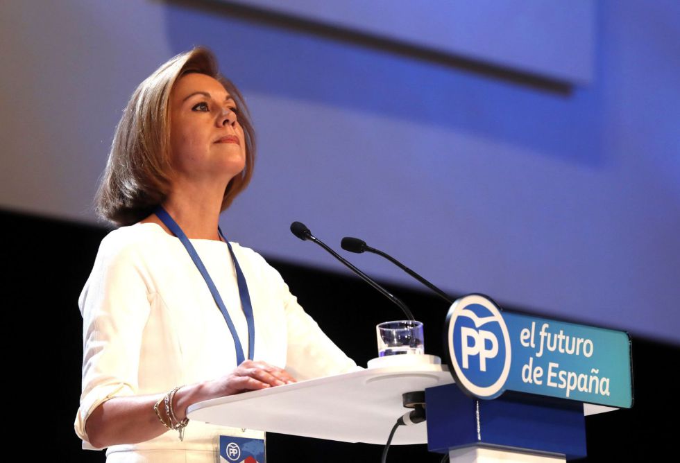 La secretaria general del Partido Popular, María Dolores de Cospedal, durante su intervención en la celebración del Congreso Nacional del Partido Popular, hoy en Madrid.