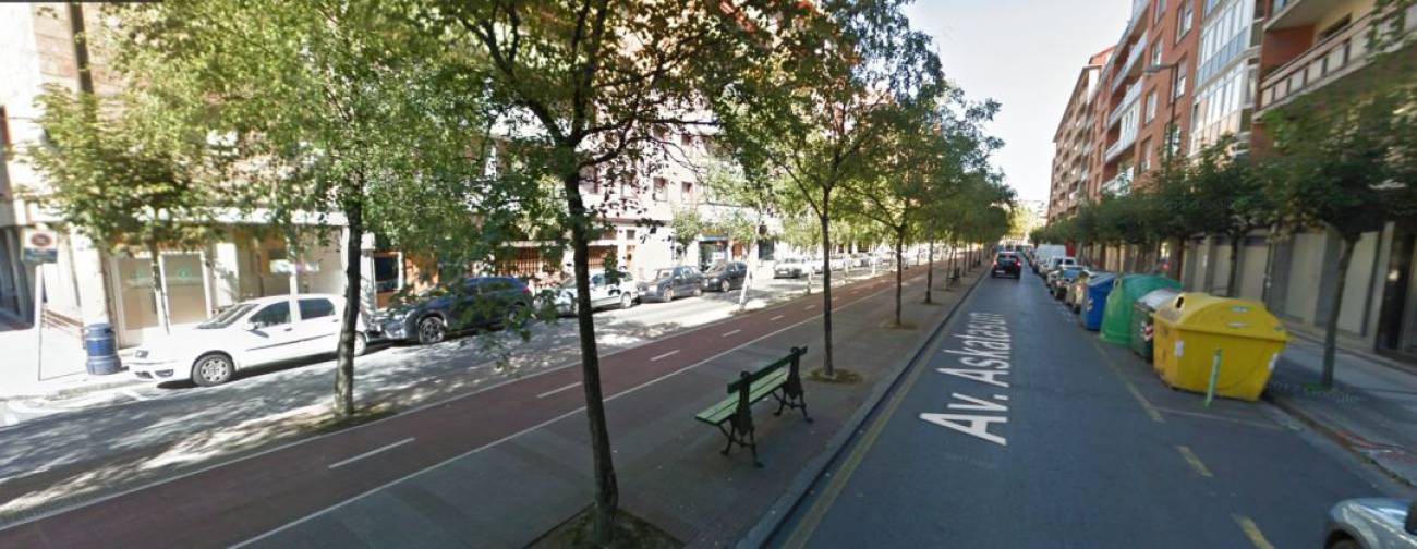 Muere un hombre al quedar atrapado en su coche en el acceso al garaje