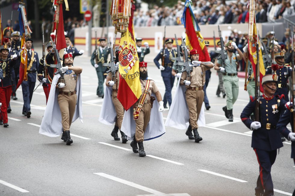 Grupo de regulares de Ceuta en el desfile del 12 de Octubre en Madrid, Día de la Hispanidad.
Grupo de regulares de Ceuta en el desfile del 12 de Octubre en Madrid, Día de la Hispanidad.