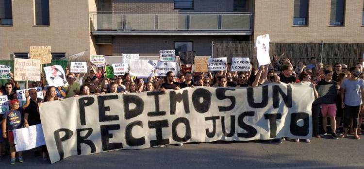 La PAH Se Concentra En Colmenar Viejo Para Visibilizar El Problema De 