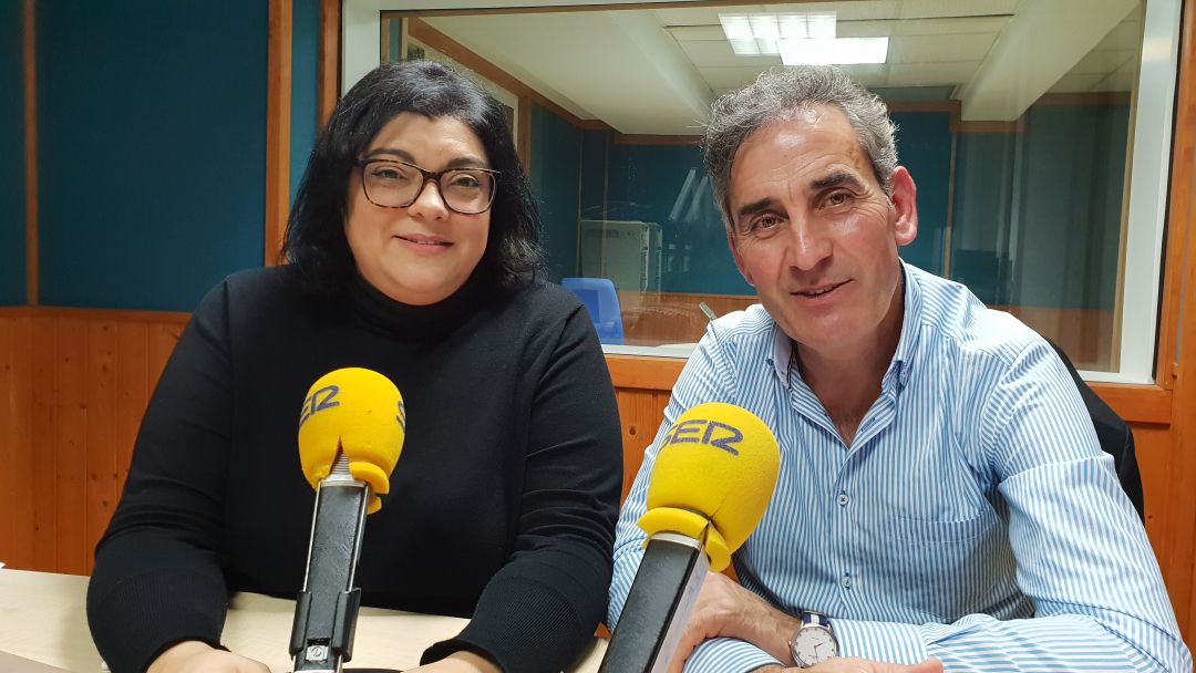Olga Agüero y José Ángel San Martín en el estudio de La Ventana de Cantabria 