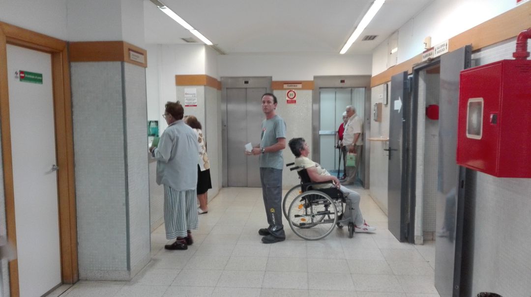 Caos y esperas de cuatro horas en el Hospital General en Nochebuena