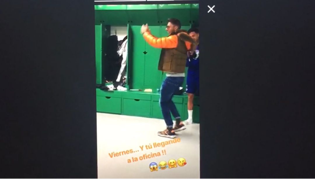 Joaquin Sanchez Bailando En El Vestuario