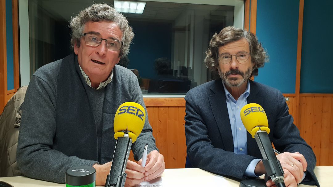 Juan Guimerans y Antonio Gómez en la tertulia de La Ventana de Cantabria 