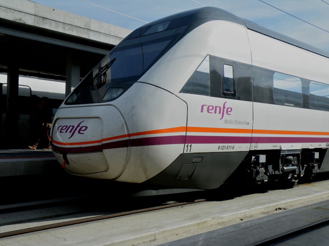 Los cercanías de Renfe se integrarán en Mugi el próximo 1 de abril