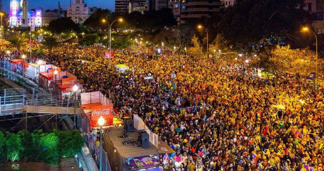 La normativa "obliga" a abrir los baños de los bares durante los Carnavales
