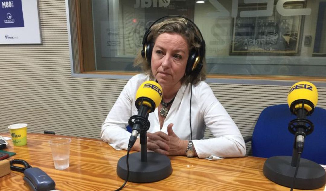 Ana Oramas anuncia que visitará las 3.000 viviendas de Sevilla