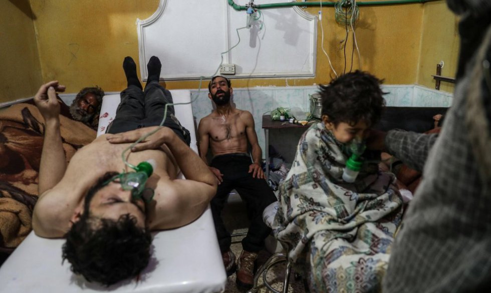 Las consecuencias de un supuesto ataque químico en la guerra de Siria. Las consecuencias de un supuesto ataque químico en la guerra de Siria.