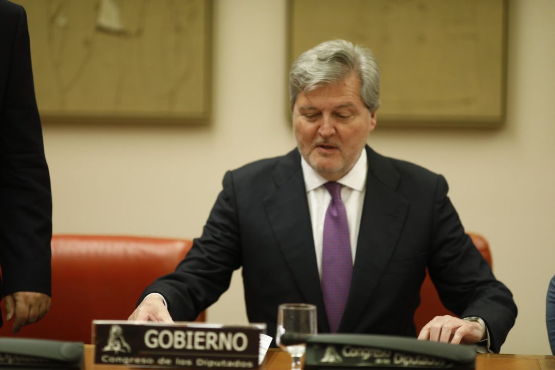 Íñigo Méndez de Vigo comparece en la Comisión de Educación y Deporte