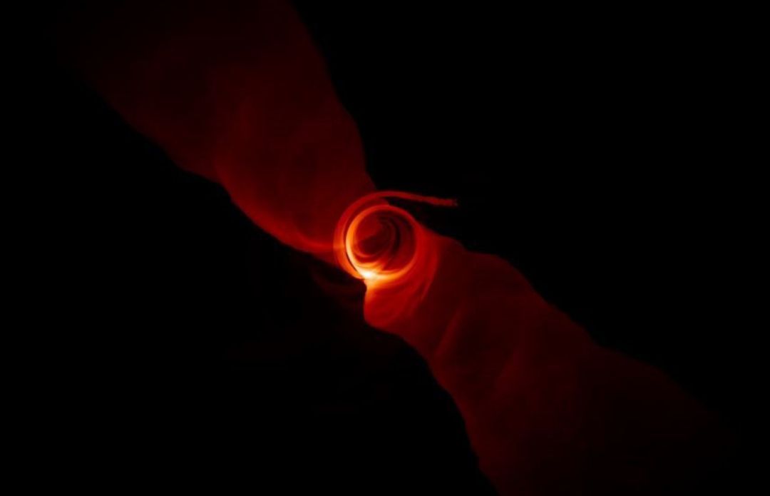 Resultado de imagen de Gran expectaciÃ³n por la primera fotografÃ­a de un agujero negro
