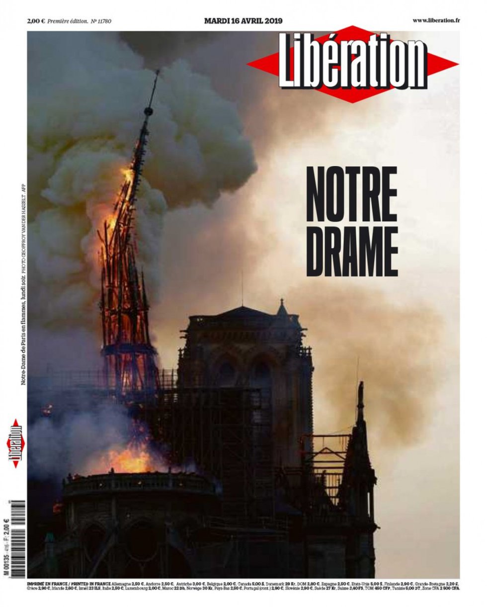 El diario francés 'Liberation' hace un juego de palabras: 'Notre Drame' ('Nuestro drama', en francés) con la fotografía del momento en el que cae la torre El diario francés 'Liberation' hace un juego de palabras: 'Notre Drame' ('Nuestro drama', en francés) con la fotografía del momento en el que cae la torre