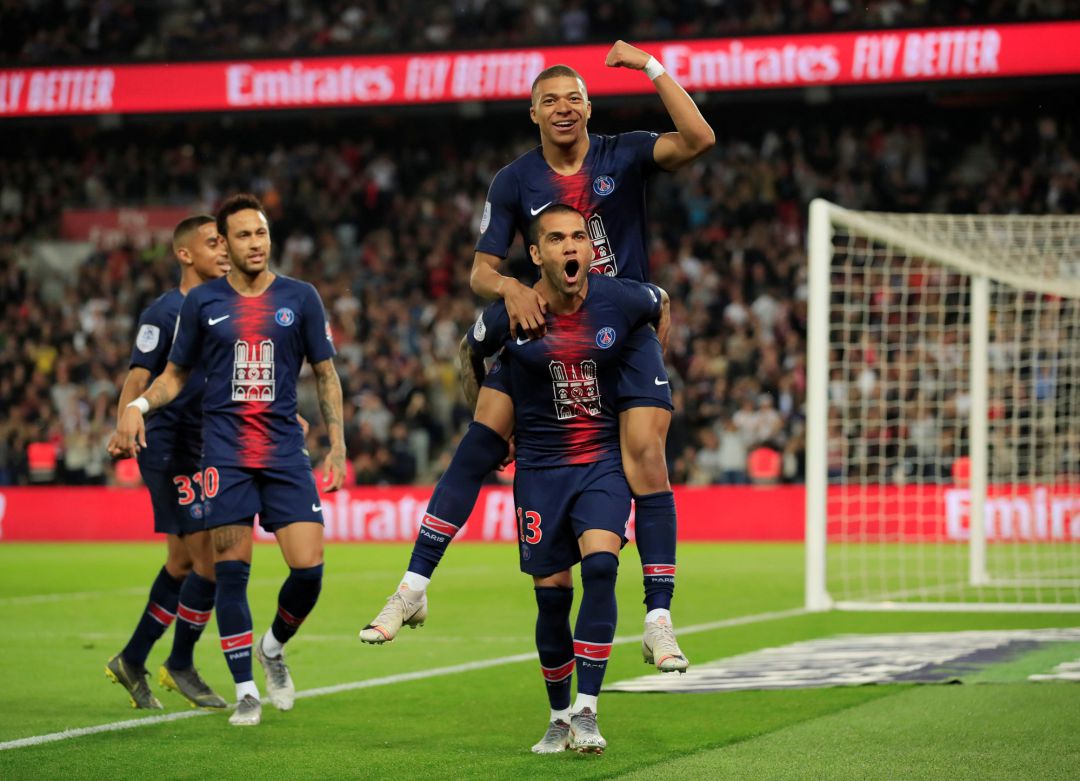 Los jugadores del PSG celebran la conquista de la liga francesa.