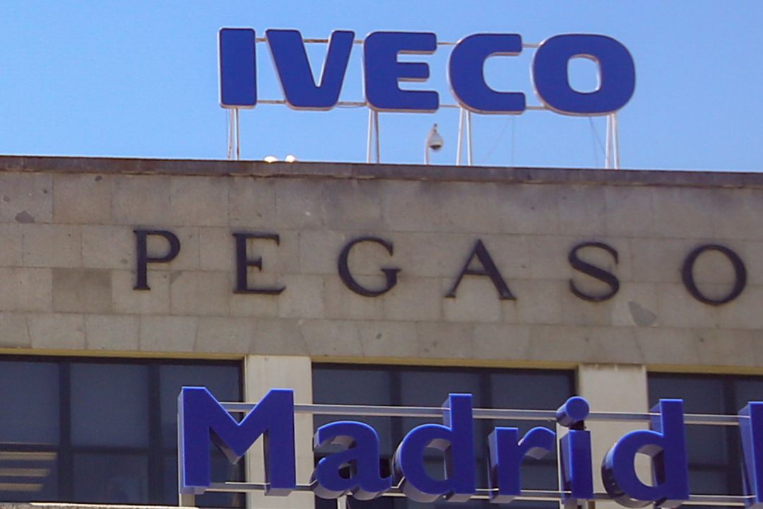 Sede de la empresa Iveco en Madrid, donde trabajaba la mujer que se quitó la vida después de la difusión entre los empleados de un vídeo suyo de carácter sexual