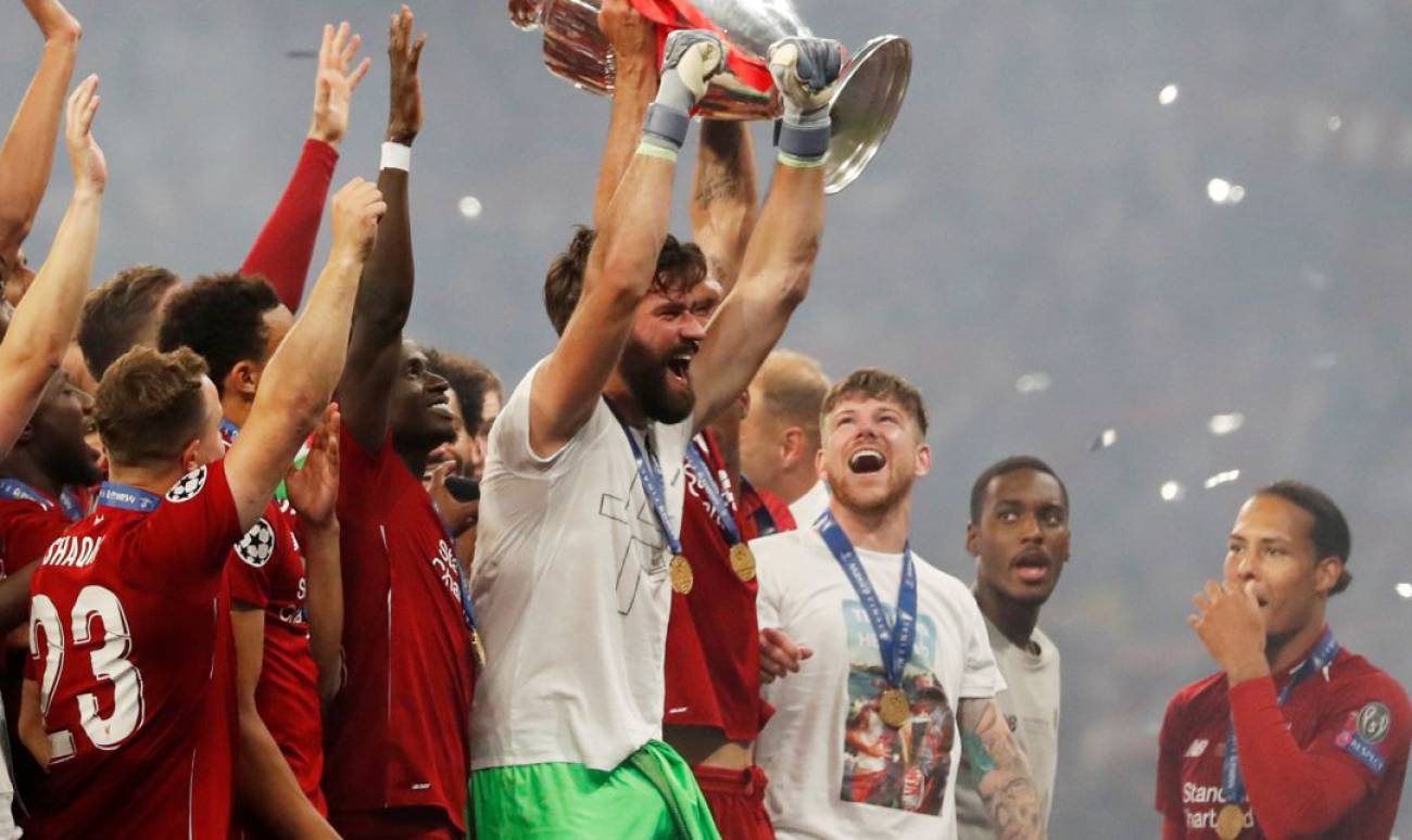 "Te quiero hermano": Alberto Moreno recuerda a Reyes al ...