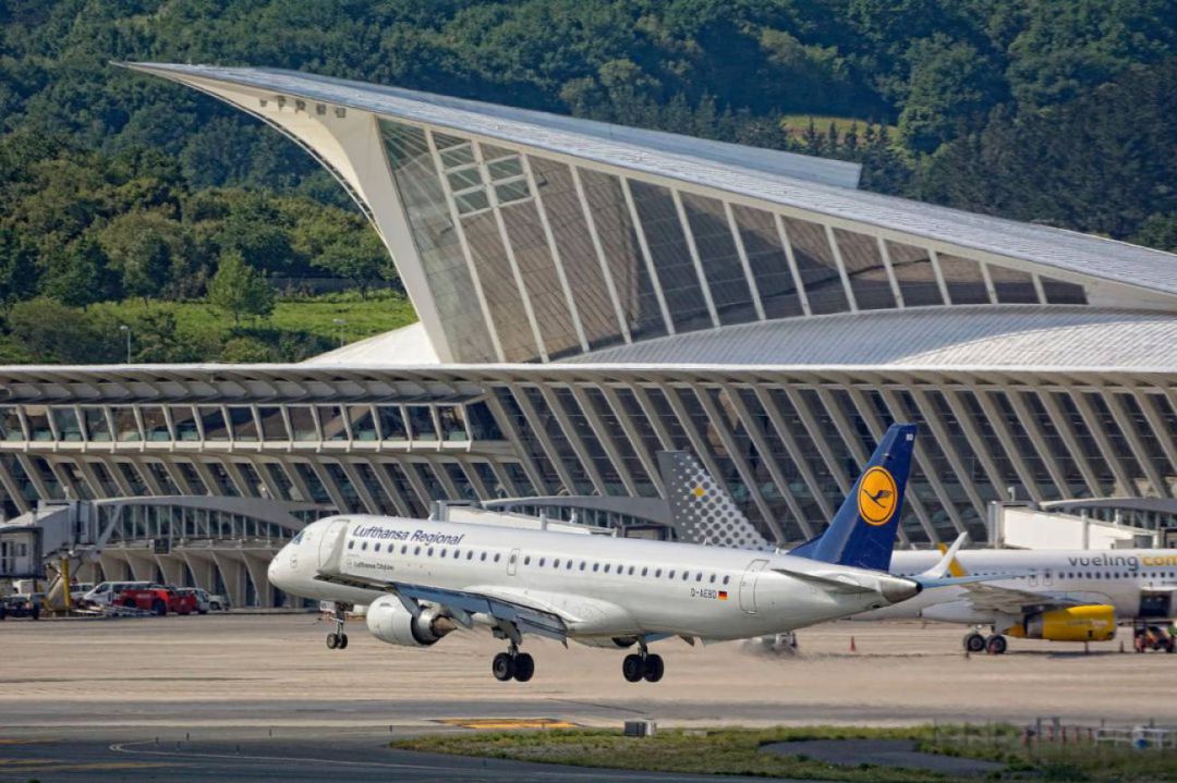 El Aeropuerto Mas Peligroso De España Bilbao