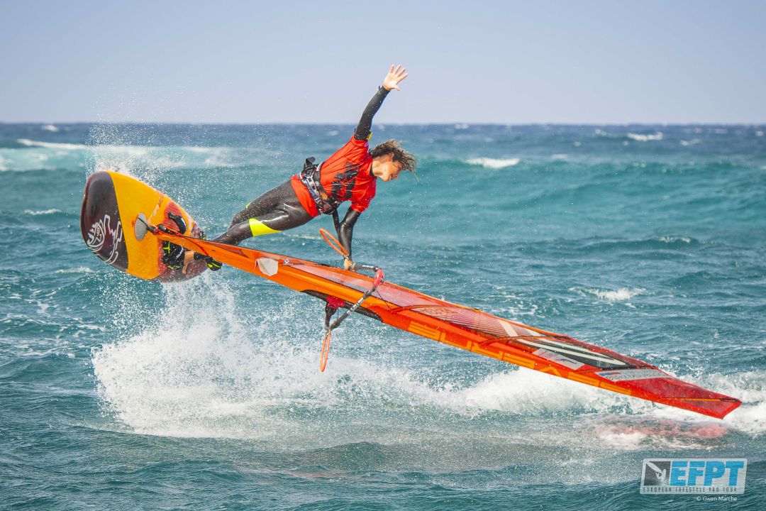 Los campeones del mundo de Windsurf Freestyle llegan a Lanzarote SER