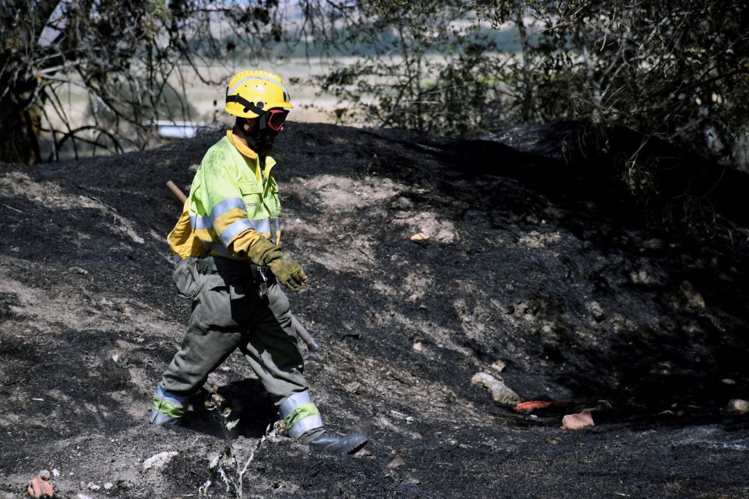 Para Igual Superficie Madrid Dispone De 1 Bomberos Forestales Extremadura 25 Y Castilla La Mancha 50 Ciencia Y Tecnologia Cadena Ser