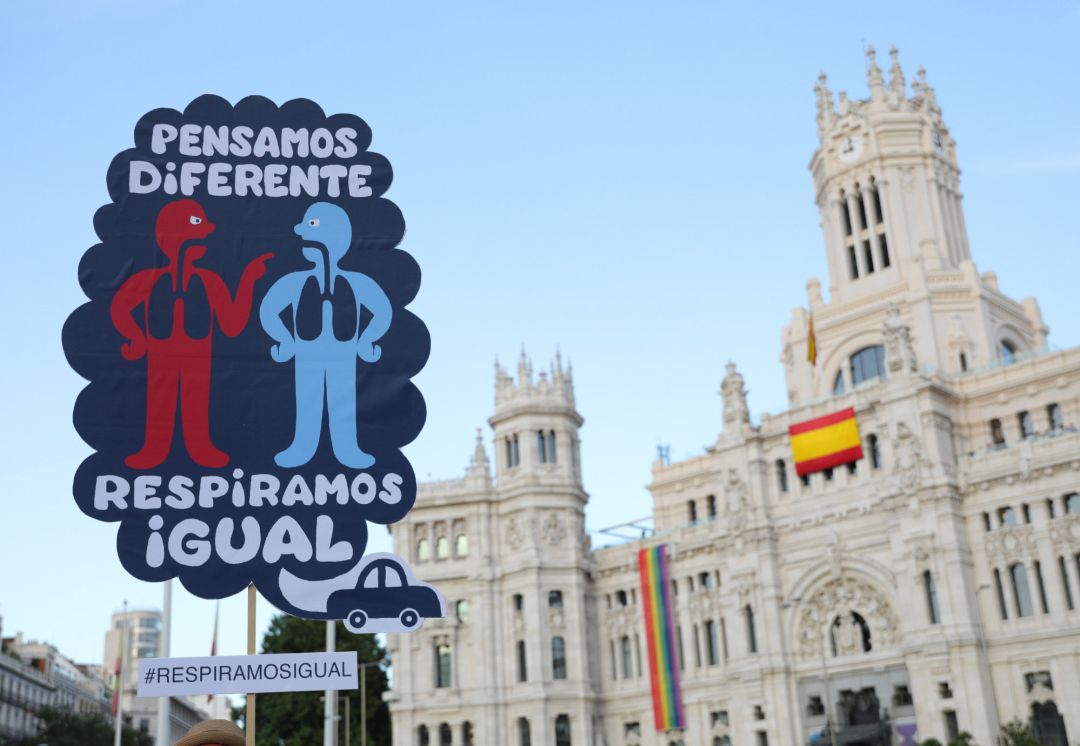 Un cartel de la manifestación a favor de Madrid Central