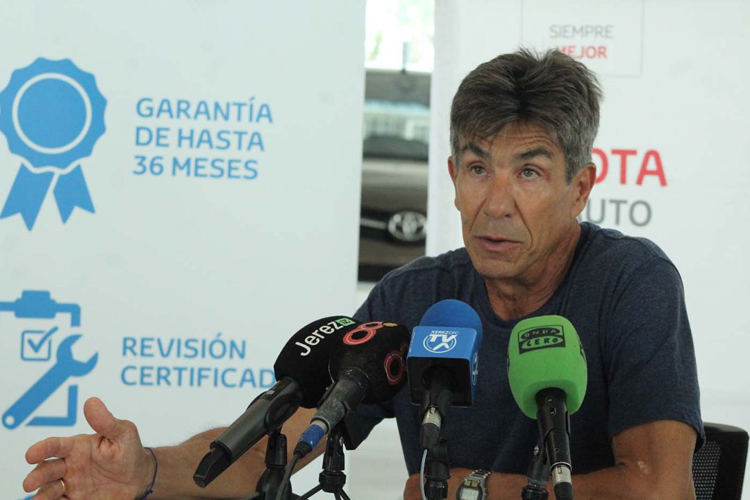 Ricardo Villaça durante su presentación como entrenador del Xerez Toyota Nimauto. 