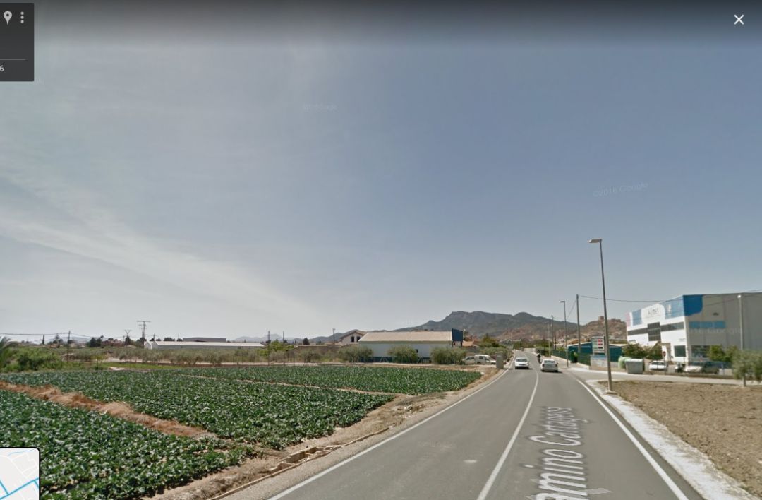 Fallece un hombre al caer al vacio desde el tejado de un almacÃ©n agrÃ­cola en Lorca
