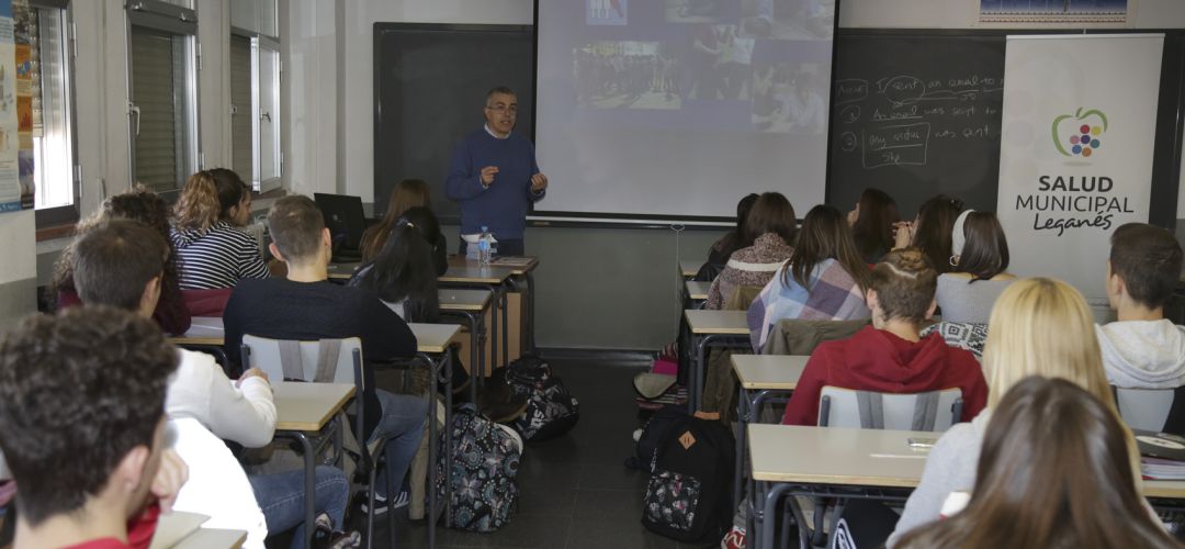 400.000 euros para gastos escolares de los niños de Leganés | SER ...
