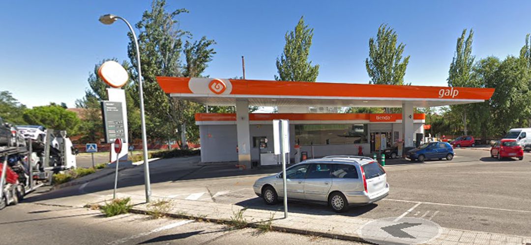 La conductora finalmente se diÃ³ a la fuga a pesar de los intentos de la trabajadora.