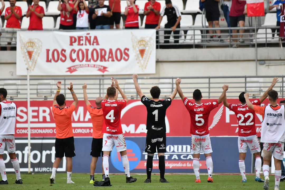 El Real Murcia Alcanza Los 11.000 Fieles, Récord Histórico En Segunda B ...