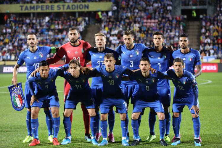 Porque La Seleccion Italiana Viste De Azul