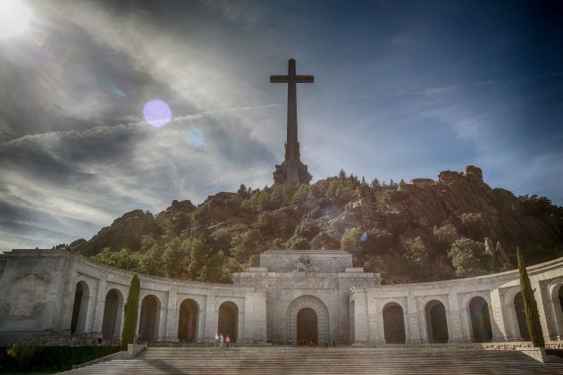El Valle de los Caídos, donde Franco ha estado enterrado 44 años