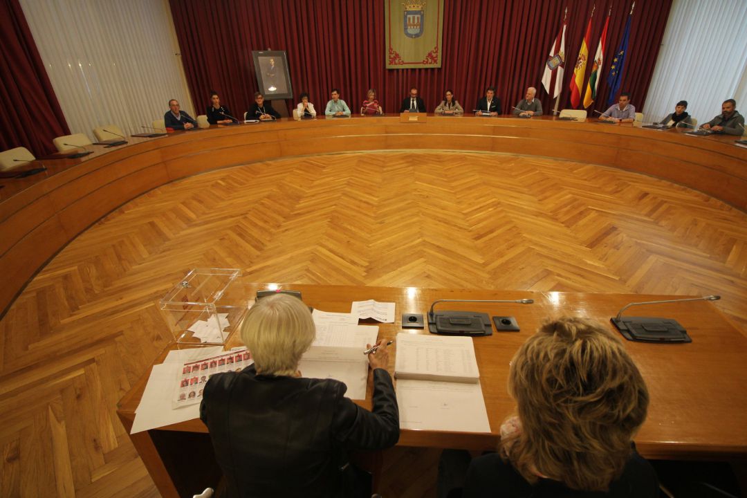 Elecciones 10 Noviembre Consulta Si Te Ha Tocado En Una Mesa Electoral En Logrono Radio Rioja Cadena Ser