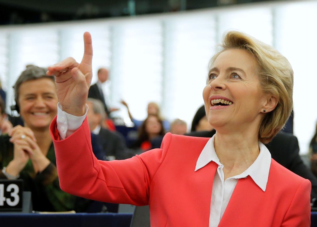 La presidenta de la Comisión Europea, la conservadora alemana Ursula von der Leyen, tras recibir el visto bueno del Parlamento Europeo.