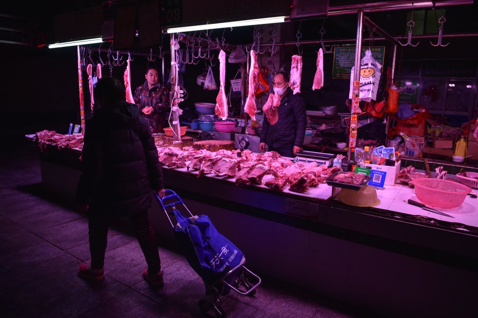 Wuhan | Un puesto de un mercado de la ciudad. Wuhan | Un puesto de un mercado de la ciudad.