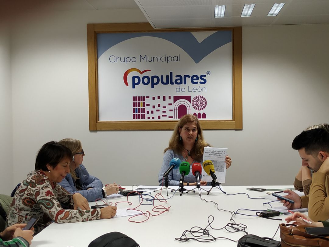 El PP pide al alcalde que aparte a Evelia Fernández de la concejalía de