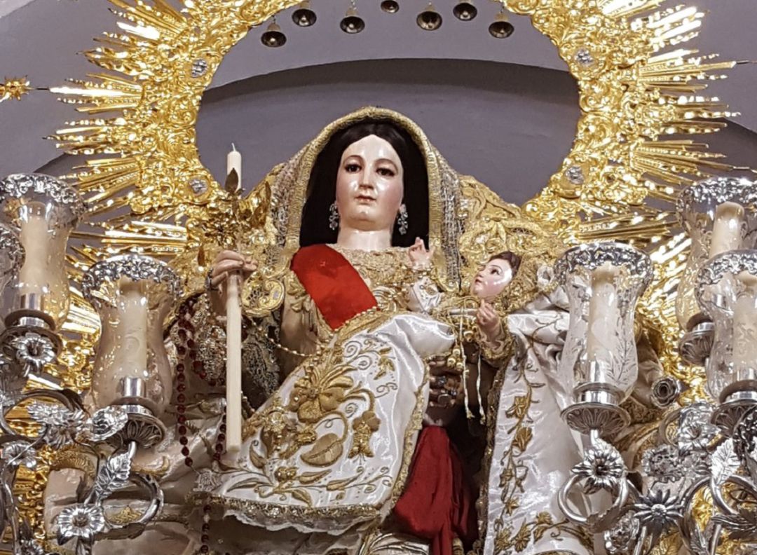 La Virgen del Rosario de Carrión de los Céspedes, sin su corona de oro tras el robo ocurrido este miércoles en la Parroquia de San Martín de la localidad