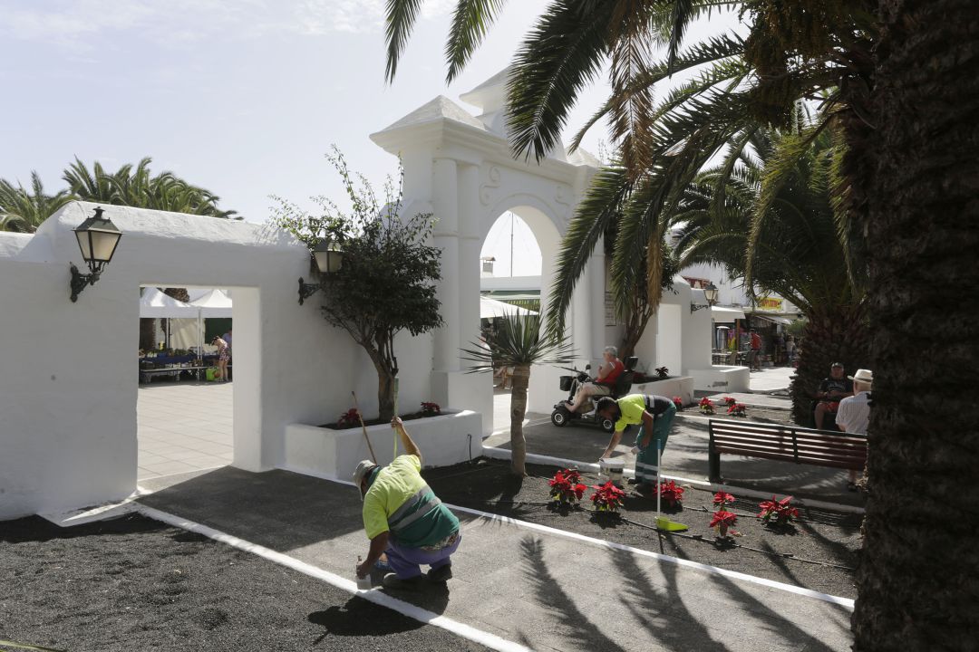 Teguise renueva la imagen del Pueblo Marinero de Costa Teguise SER Lanzarote Cadena SER Teguise renueva la imagen del Pueblo Marinero de Costa Teguise SER Lanzarote Cadena SER