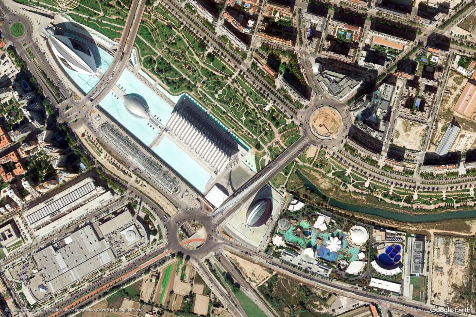 Valencia, con la Ciudad de las Artes y las Ciencias destacando en la imagen del satélite. Valencia, con la Ciudad de las Artes y las Ciencias destacando en la imagen del satélite.