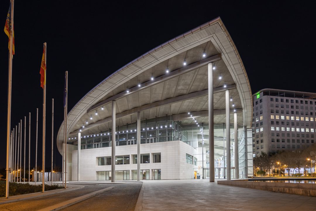 El Palacio De Congresos De València Estrena Luces LED | Radio Valencia ...