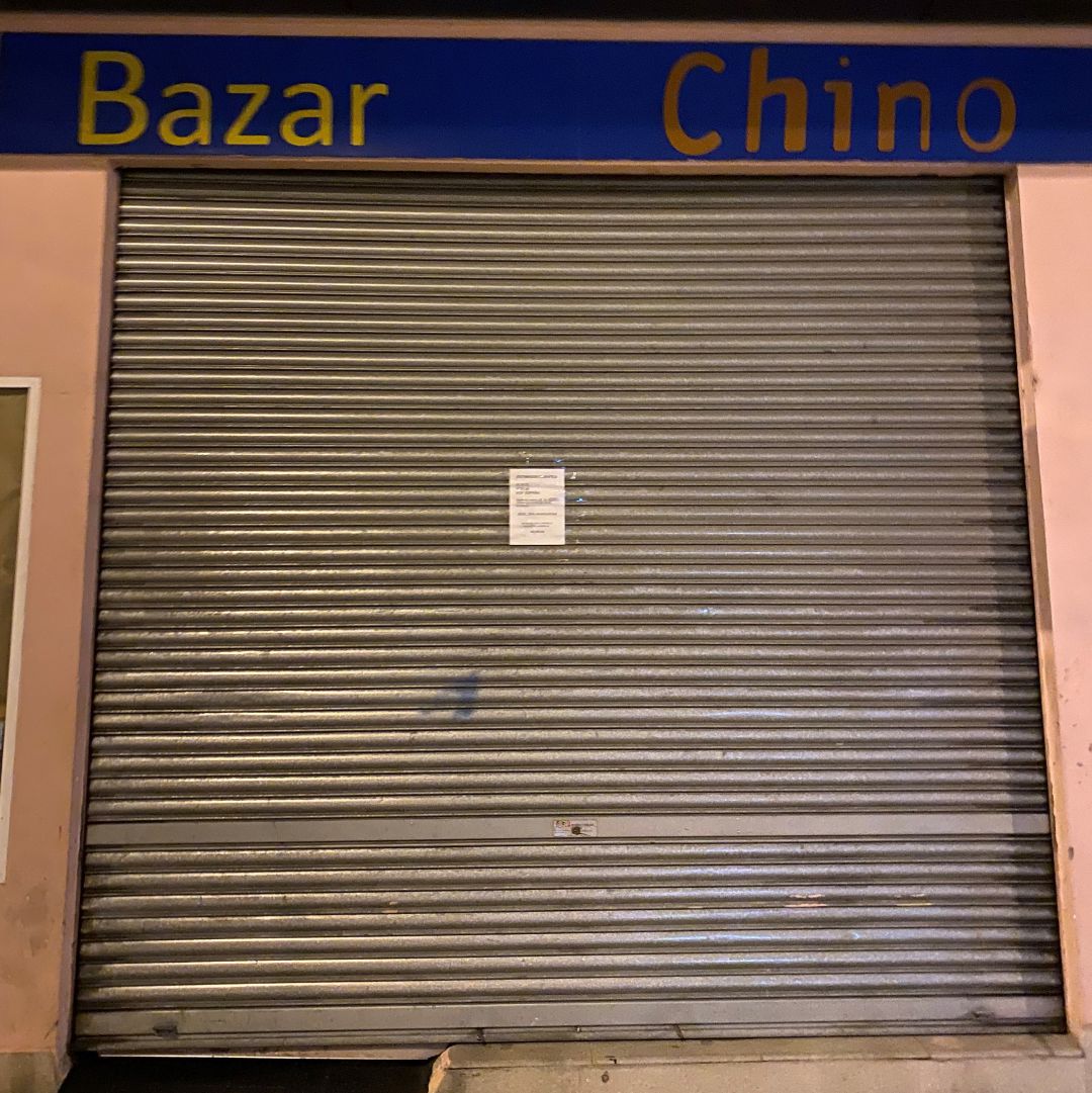 Bazar Chino situado en la calle Valle Inclán que cierra por el COVID-19