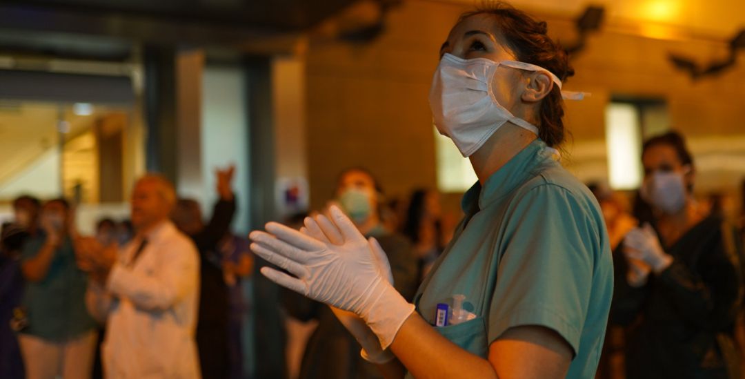María Flores, médica de urgencias: "los aplausos a los sanitarios nos los merecemos toda la sociedad" | Radio Albacete | Cadena SER
