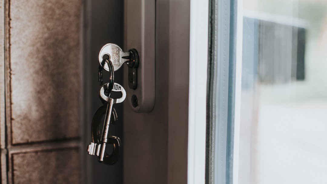 La Policía advierte: si alguien llama a tu casa, y te dice esta frase, no abras la puerta