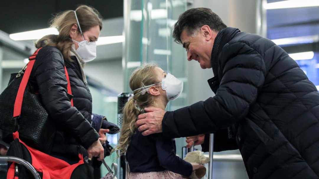 Piden una hora al aire libre para los niños en Italia