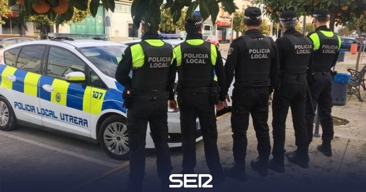 Police report two people for riding on scooters dressed as Nazarenes |  Radio Sevilla