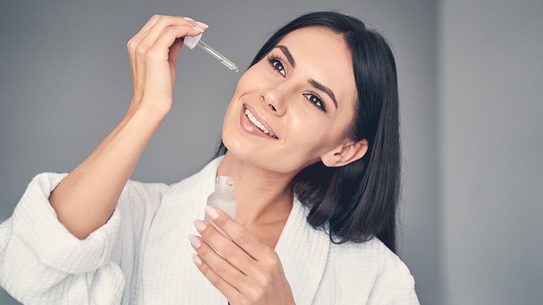 Los 3 sérums más vendidos en Amazon: mantén tu piel hidratada contra el efecto de las mascarillas