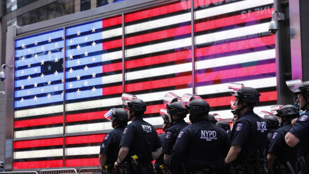 La muerte de George Floyd fue un "homicidio": falleció asfixiado, según la autopsia encargada por la familia