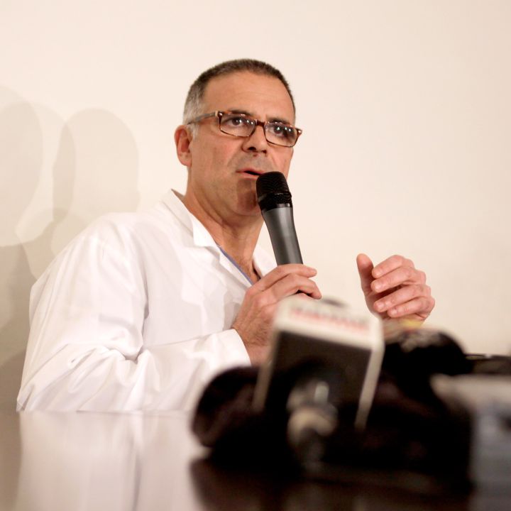 Un conocido médico italiano asegura que el coronavirus "clínicamente ya no existe"