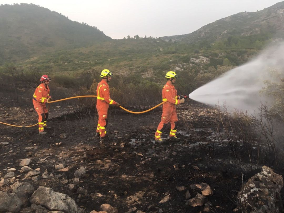 Geacam Denuncia Que Hay 30 Bomberos Forestales Menos En Albacete Y 3 Millones De Euros Menos De Presupuesto Radio Albacete Cadena Ser