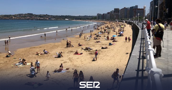 San Lorenzo beach in Gijón, closed for full capacity |  BE Gijón |  Today for Today Gijón